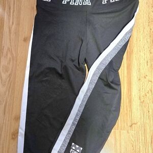 Black and White Capri  Leggings